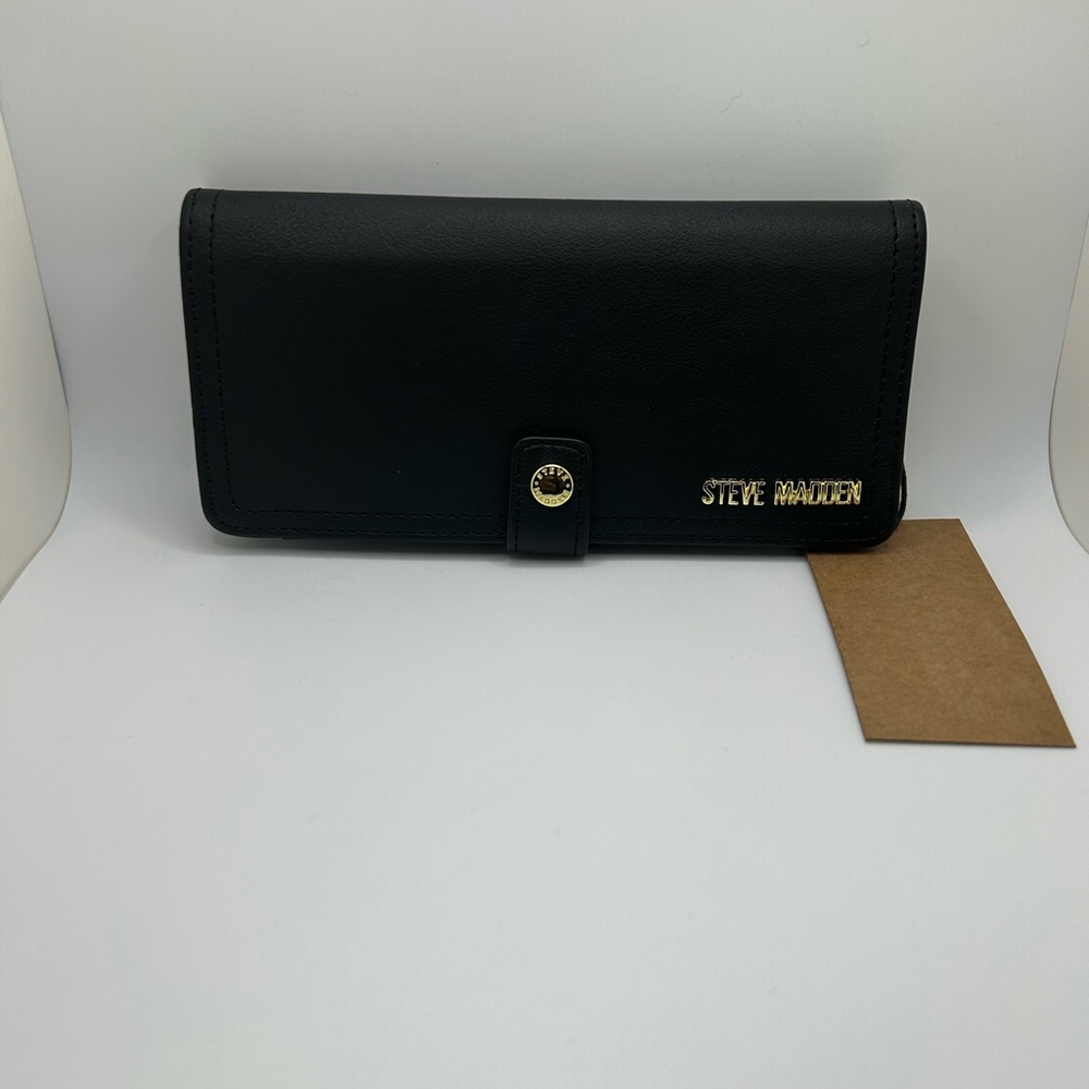 NWT Steve Madden long wallet